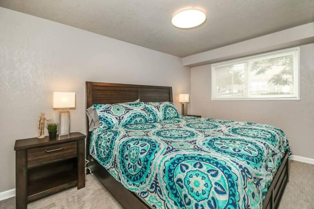 Holly First Floor 2 King Beds Vila Kansas City Exterior foto