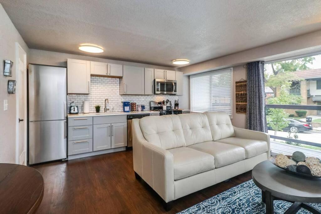 Holly First Floor 2 King Beds Vila Kansas City Exterior foto